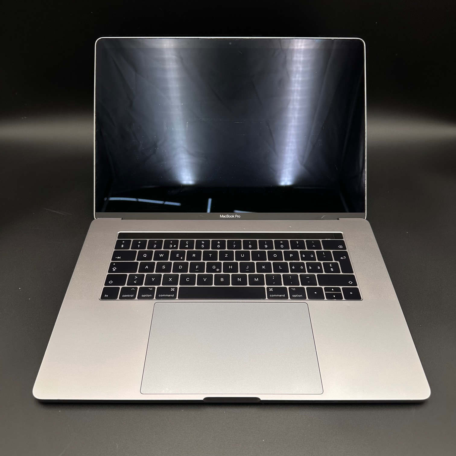 MacBook Pro (2017) - Image 2