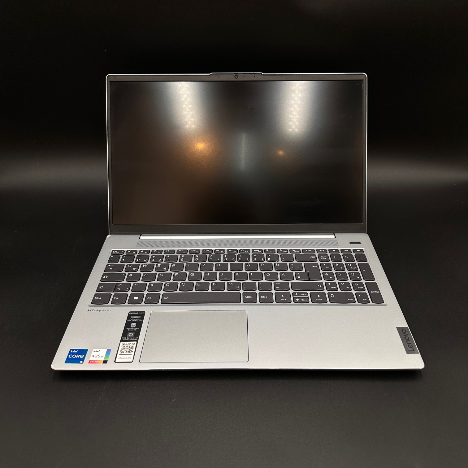 Lenovo IdeaPad 5 - Image 2