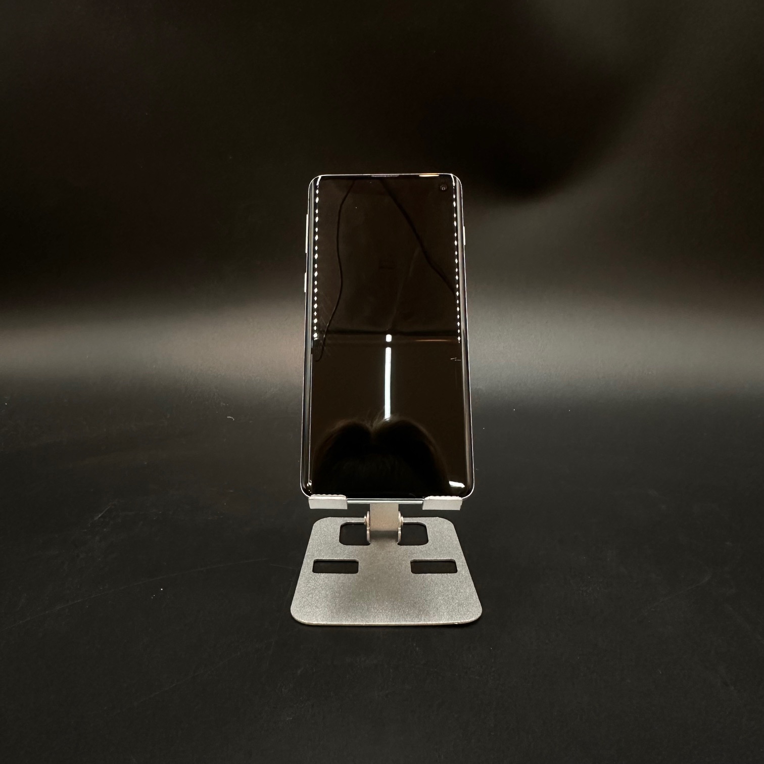 Samsung S10 - Image 2