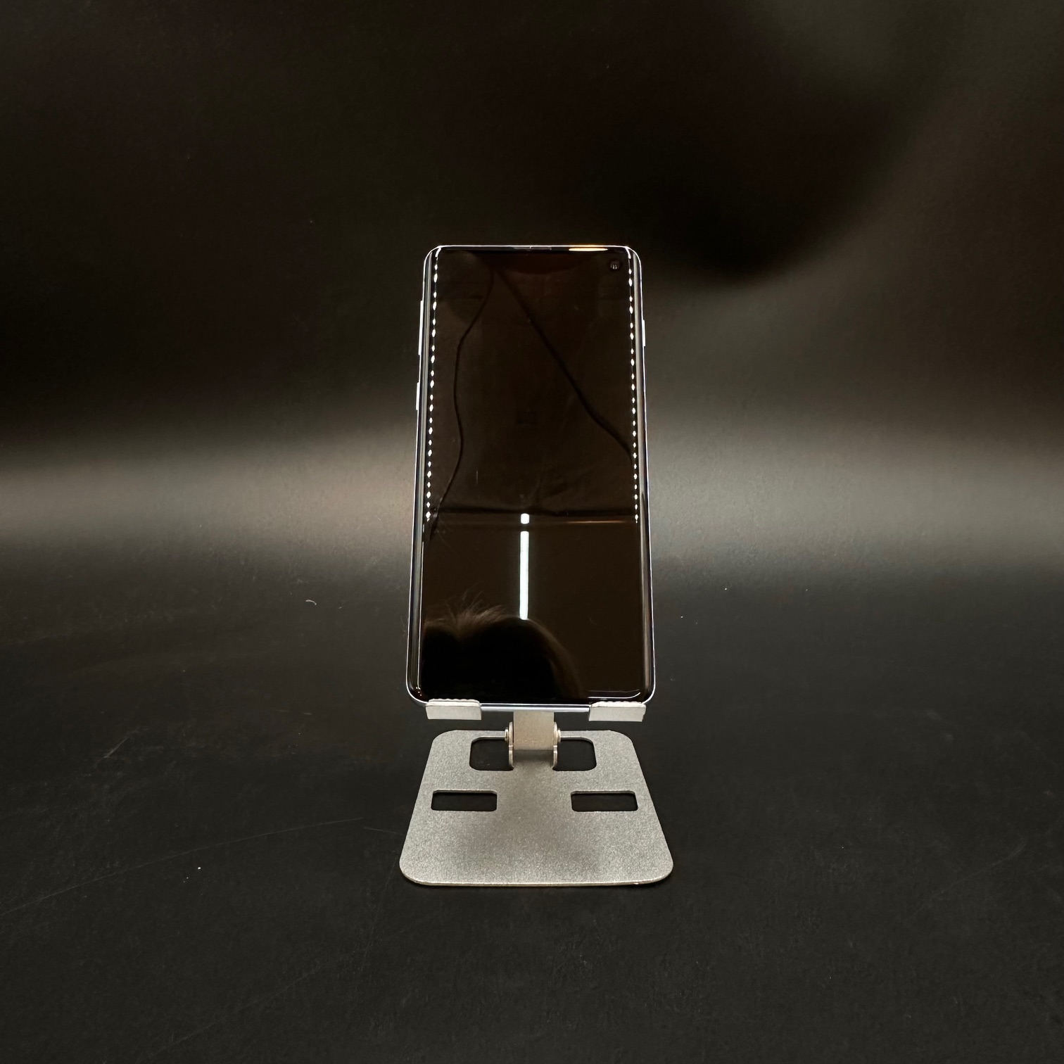 Samsung S10 - Image 2